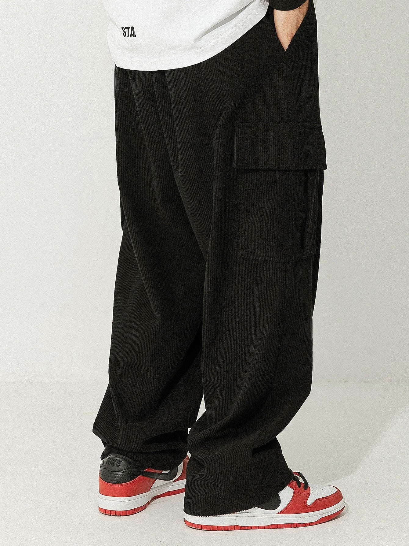 Loose Fit Corduroy Cargo Pants